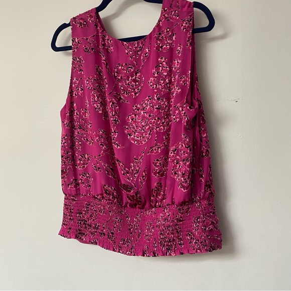 White House Black Market Pink Floral Blouse - Picture 6 of 7